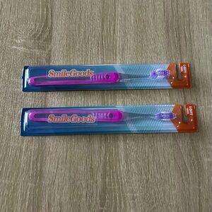 NEW … SMILE GOODS “Set Of 2” Premium Toothbrushes